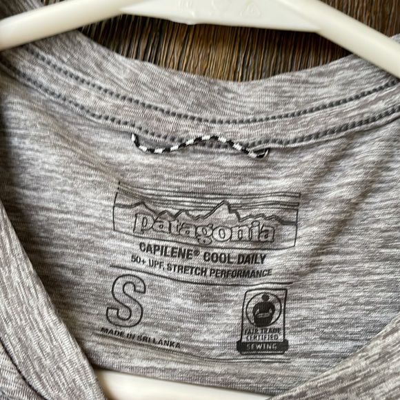 Patagonia Women’s Capilene Cool Daily Graphic T-Short EUC Sz S - Picture 2 of 8